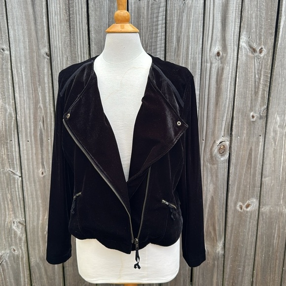 Soft Surroundings black velvet moto style jacket, size Petite Large - Picture 7 of 9